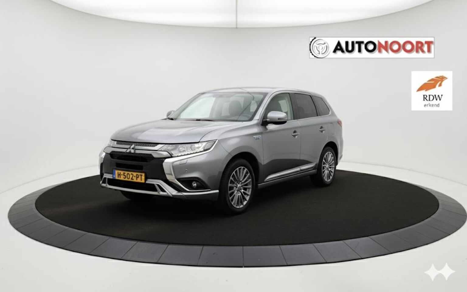 Mitsubishi Outlander - 2.4 PHEV Pure 80.000KM plug-in Vele opties+Garantie Camera/stoelvw - AutoWereld.nl