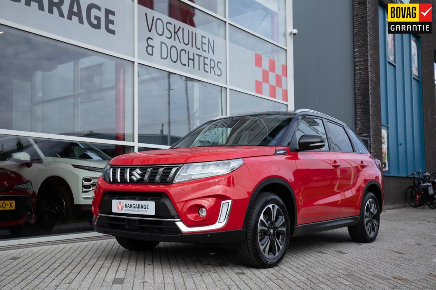 Suzuki Vitara - 1.5 Hybrid Style | Panoramadak | Camera - AutoWereld.nl