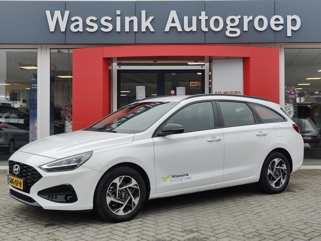 Hyundai i30 Wagon - 1.0 T-GDI 48V 120pk Comfort | Navigatie | Cruise Control | Climate Control | Camera Achter - AutoWereld.nl