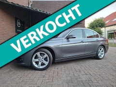 BMW 3-serie - 316i Upgrade Edition136PK Navigatie / Xenon / Lederen Bekleding / Stoelverwarming / Cruise