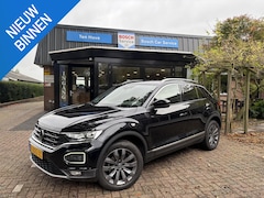 Volkswagen T-Roc - 1.5 TSI Sport|ACC|Trekhaak|Camera|App-Connect