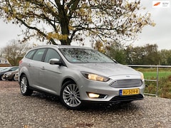Ford Focus Wagon - 1.0 Titanium Edition | Cruise + Clima nu € 5.975,
