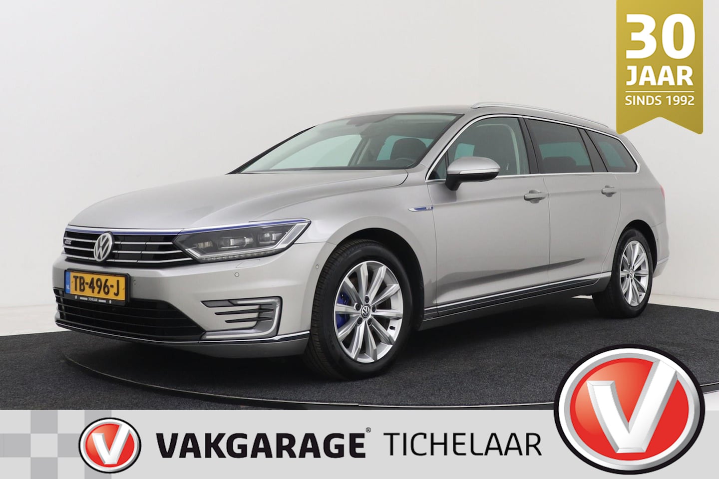 Volkswagen Passat Variant - 1.4 TSI GTE Highline | Climate control | Carplay | Navigatie | Digital dashboad | Adapt. C - AutoWereld.nl