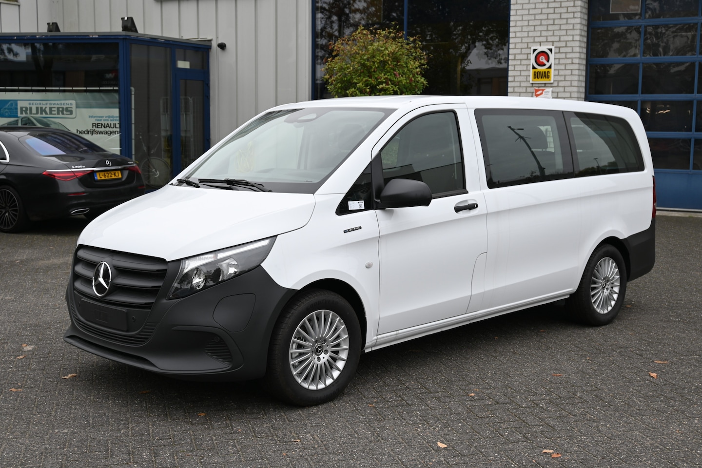 Mercedes-Benz eVito Tourer - 129 PRO L2 90 kWh Incl BTW, Dc-opladen 110 kW - AutoWereld.nl