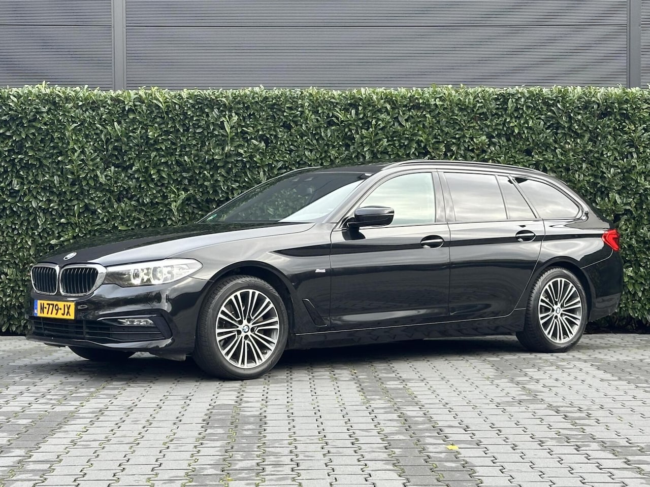 BMW 5-serie Touring - 520d Executive 520d Executive, PANO, EURO 6, LEDER, DODEHOEK, NAVI, ECC-AIRCO, STOELVERWARMING, TREKHAAK, - AutoWereld.nl