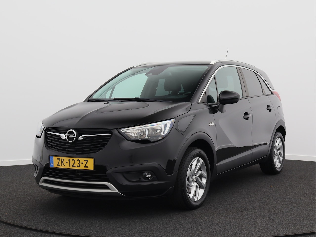 Opel Crossland X - 1.2 Turbo Innovation/ lage km/ zeer mooi! - AutoWereld.nl