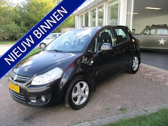 Suzuki SX4 - 1.6 Exclusive Nette Auto