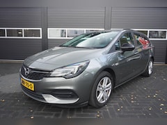 Opel Astra Sports Tourer - 1.2 Airco/Cruise/Navi/Park.sensoren
