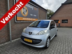 Peugeot 107 - 1.0-12V XR