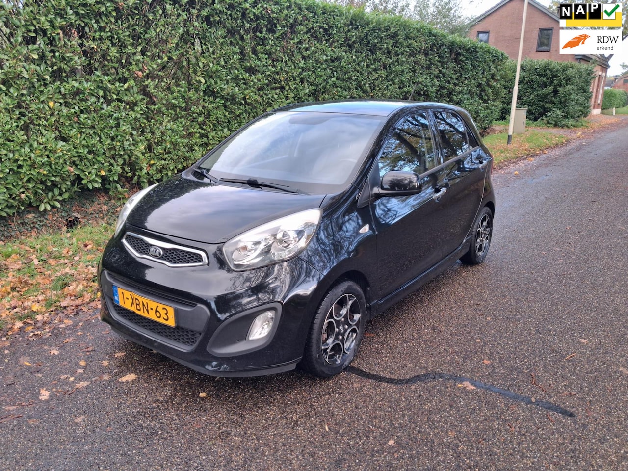 Kia Picanto - 1.0 CVVT World Cup Ed. 1.0 CVVT World Cup Ed. - AutoWereld.nl