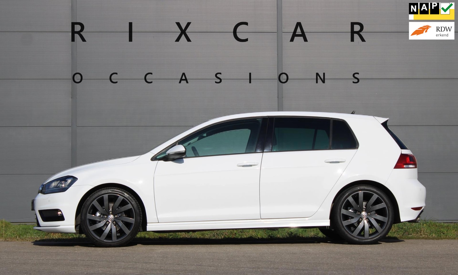 Volkswagen Golf - 1.4 TSI ACT Business Edition R 1.4 TSI ACT BusinessEdition R-Line Automaat - AutoWereld.nl