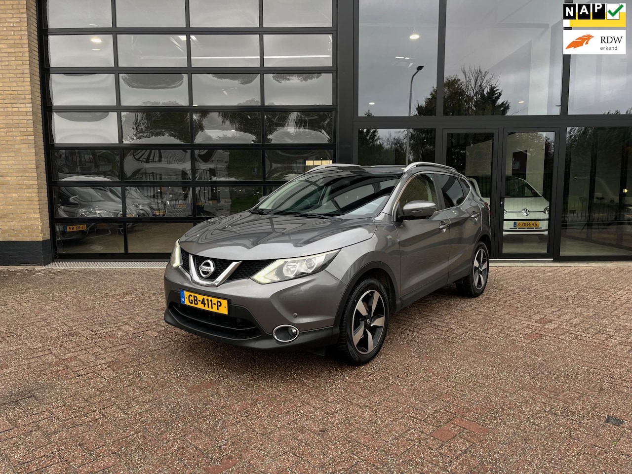 Nissan Qashqai - Connect Edition, Panodak, Camera, Trekhaak - AutoWereld.nl