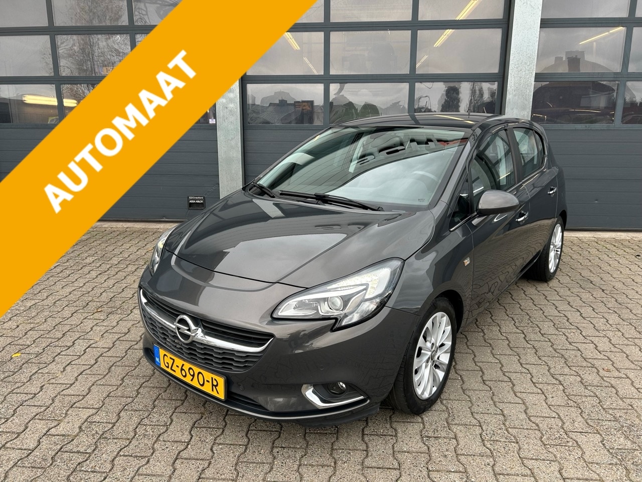 Opel Corsa - 1.4 90pk Auomaat Cosmo - AutoWereld.nl