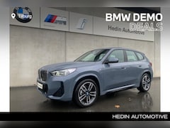 BMW iX1 - eDrive20 67 kWh M Sport pakket | Achteruitrijcamera | Comfort Access | Glazen Panoramadak