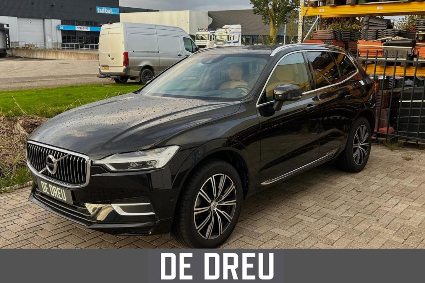 Volvo XC60 - 2.0 T4 Inscription | PANORAMA | TREKHAAK | LEDER | CAMERA - AutoWereld.nl