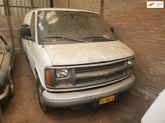 Chevrolet Express - v8 diesel van