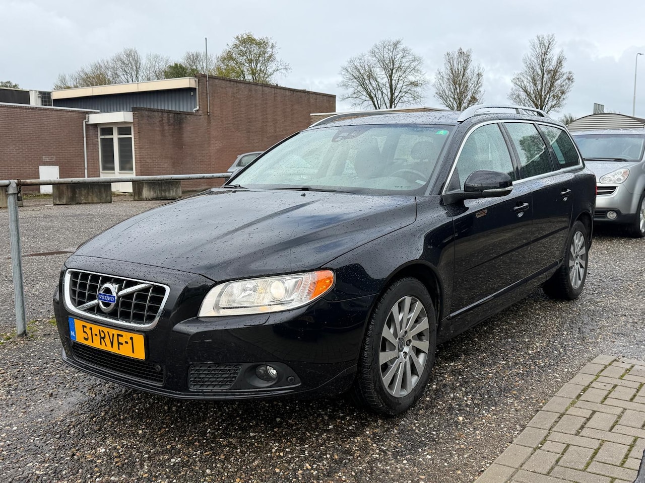 Volvo V70 - 1.6 T4 Limited Edition | Motor tikt - AutoWereld.nl