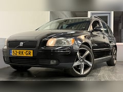 Volvo V50 - 2.4 Momentum|NAP|APK04-26|Handel/Export|Leder|Airco|Trekhaak