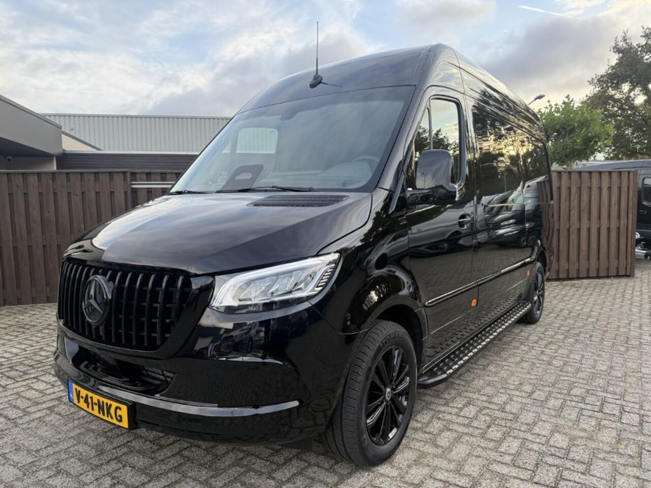 Mercedes-Benz Sprinter - 317 1.9 CDI L2 H2 PRO -2800 KG TREKHAAK- LED - BPM VRIJ - AutoWereld.nl