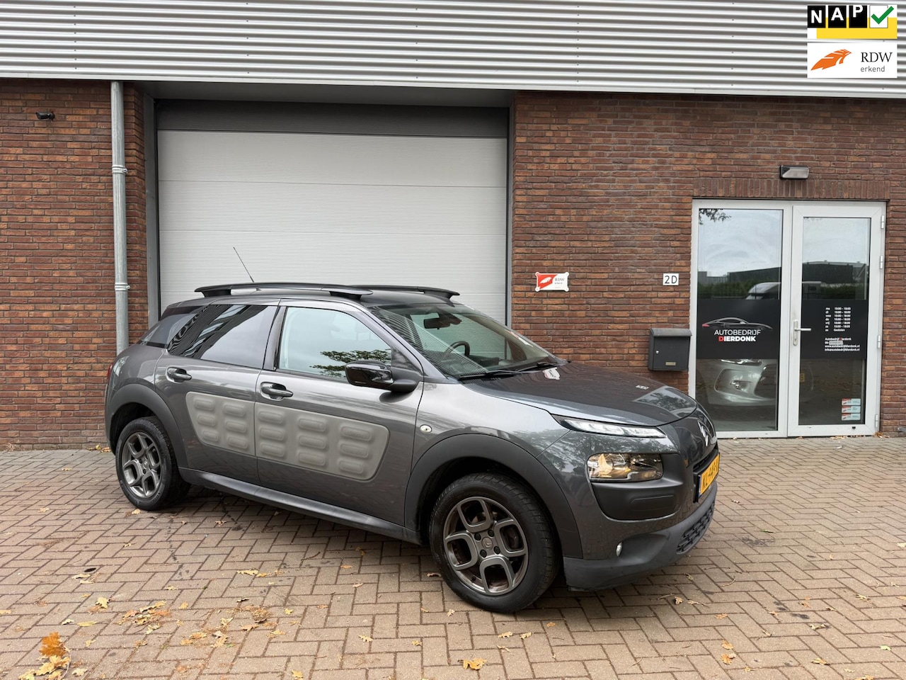 Citroën C4 Cactus - 1.2 PureTech Shine|AUTOMAAT|NIEUWE APK|AIRCO - AutoWereld.nl
