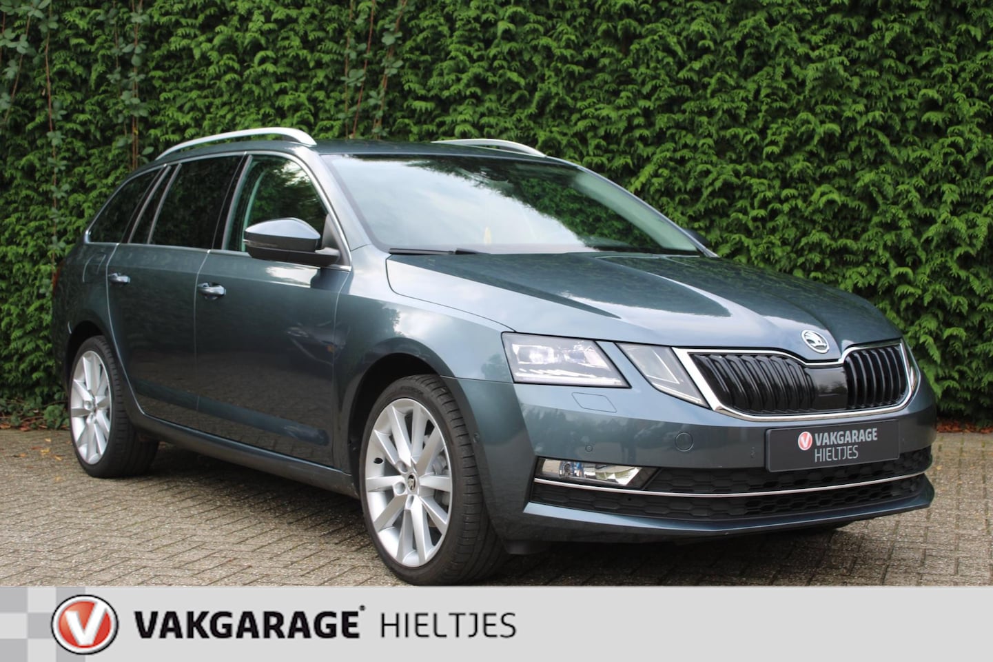 Skoda Octavia Combi - 1.6 TDI Greentech Style Business Canton, digidash, keyless - AutoWereld.nl