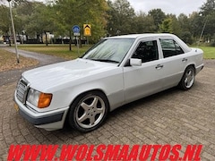 Mercedes-Benz 230 - (W124) E