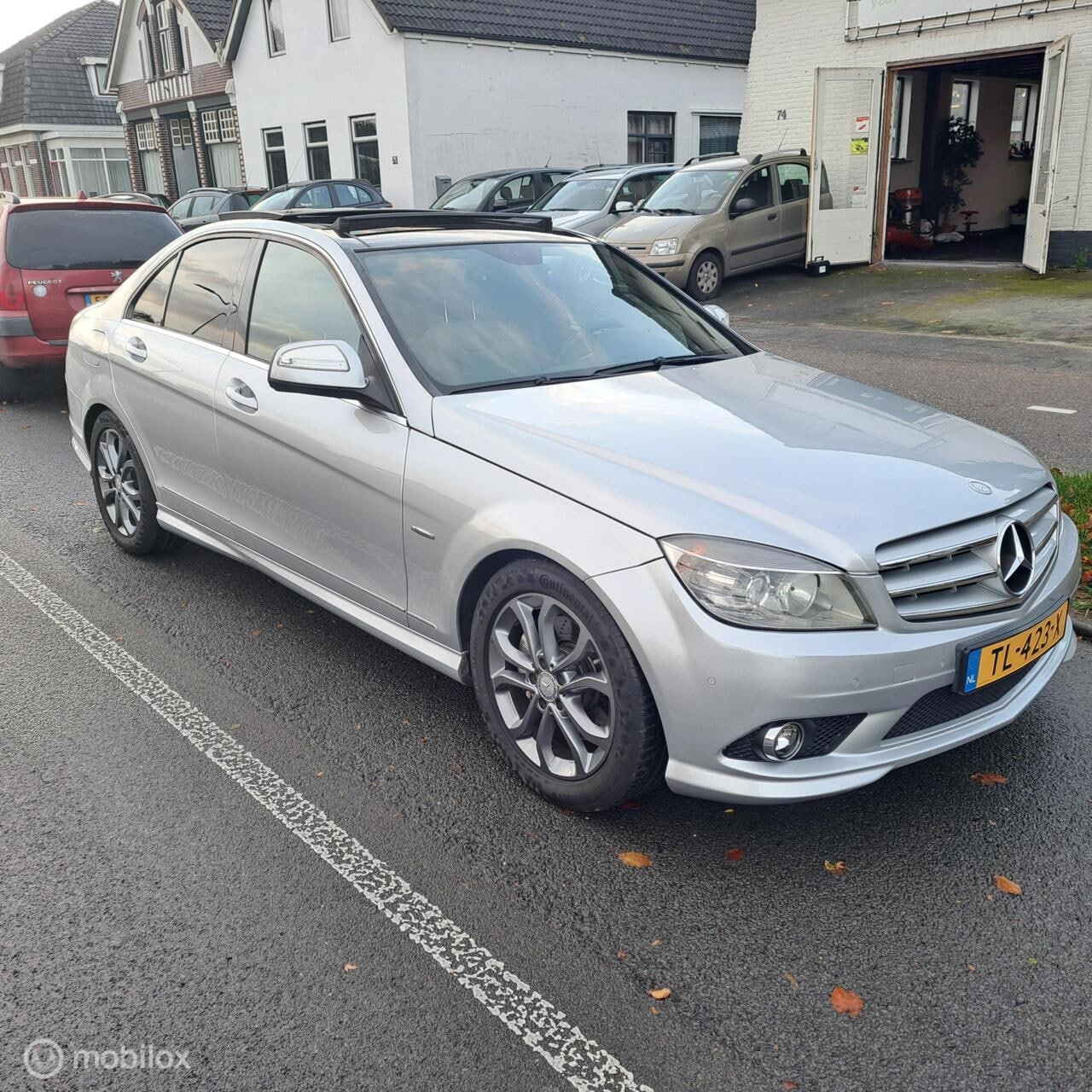 Mercedes-Benz C-klasse - 280 amg paket - AutoWereld.nl