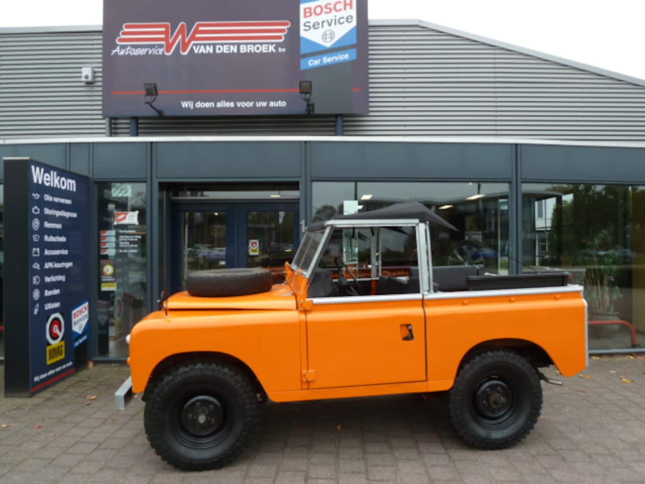 Land Rover 88 - Land Rover .SERIE III TYPE - AutoWereld.nl
