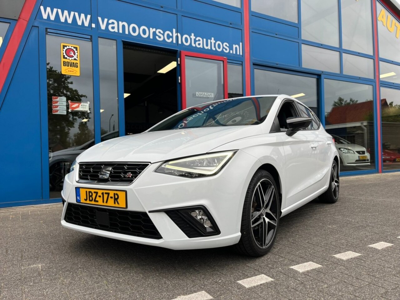 SEAT Ibiza - 1.0 TSI FR Navi Carplay Led 5-Deurs Airco bj2020 - AutoWereld.nl