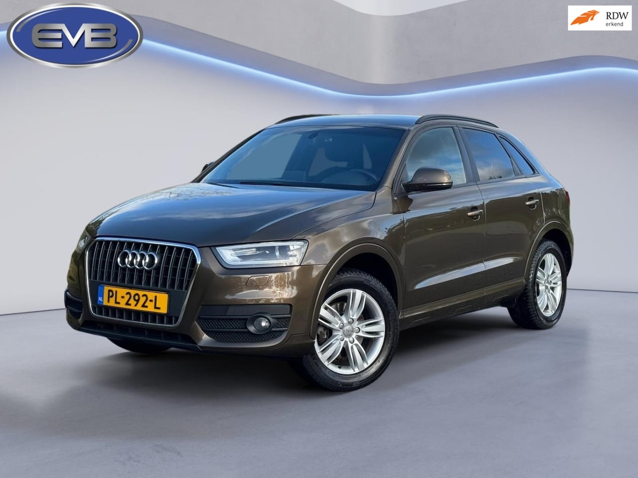 Audi Q3 - 2.0 TDI Pro Line 2.0 TDI Pro Line, lederen bekleding, stoelverwarming, afneembare trekhaak, xenon, navigati - AutoWereld.nl