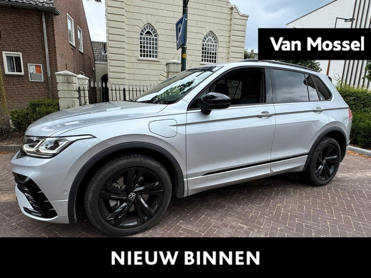 Volkswagen Tiguan - 1.4 TSI eHybrid R-Line Business+ | SoH ... | Automaat | BlackStyle | Trekhaak | Panorama S - AutoWereld.nl