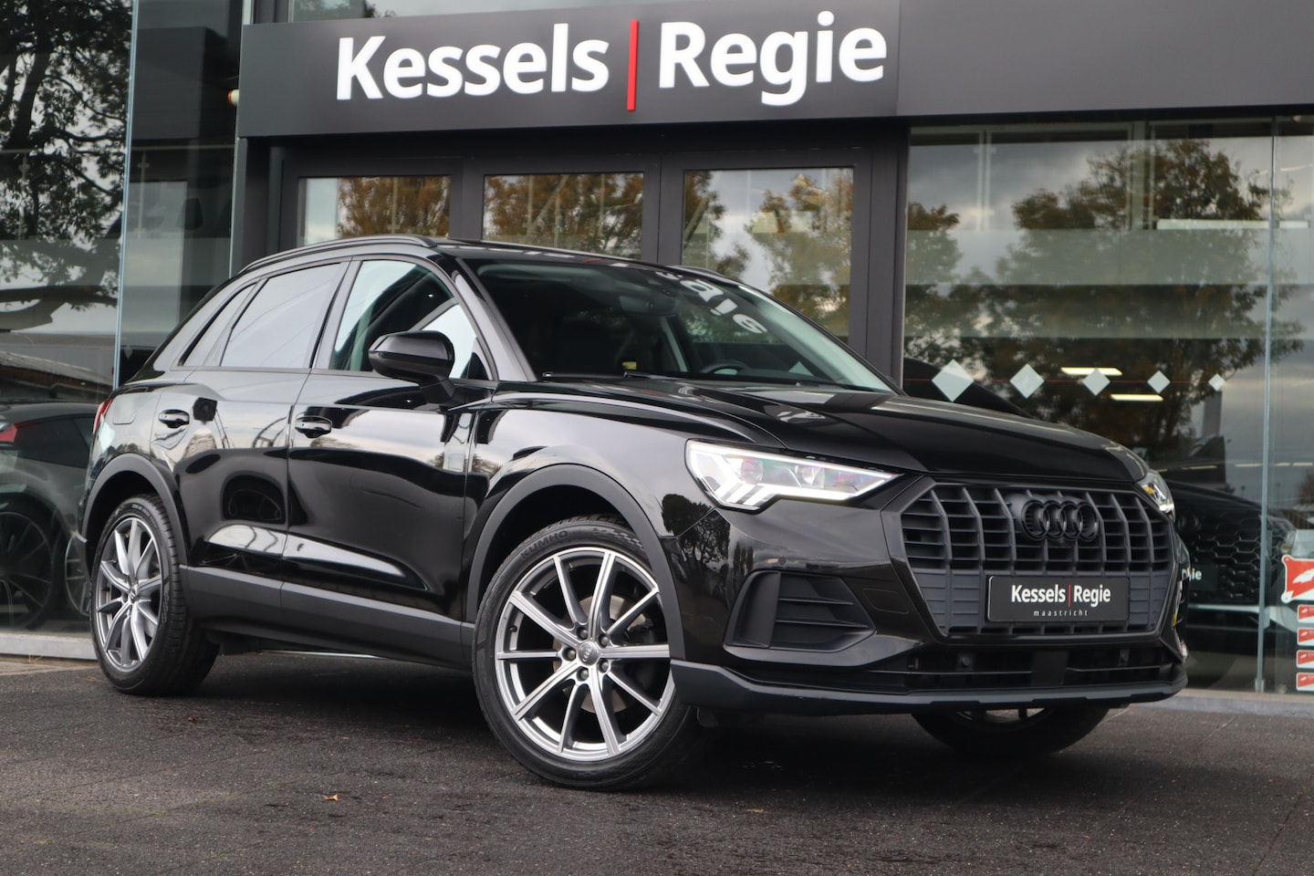 Audi Q3 - 35 TFSI Pro Line Pano 360 Keyless El.Stoelen Ambient Bliss Navi Stoelverwarming LED - AutoWereld.nl