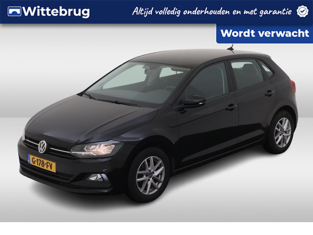 Volkswagen Polo - 1.0 MPI Comfortline Executive Navigatie / Parkeersensoren / Airco / Bluetooth / LM Velgen - AutoWereld.nl