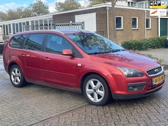 Ford Focus Wagon - 1.6-16V Futura