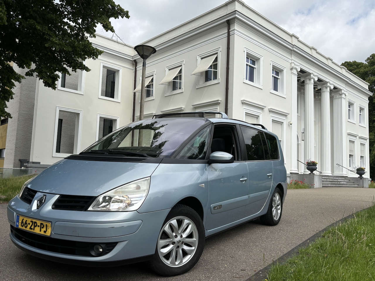Renault Grand Espace - 2.0T 7 PERS SCHUIFDAK, RIJKLAAR - AutoWereld.nl