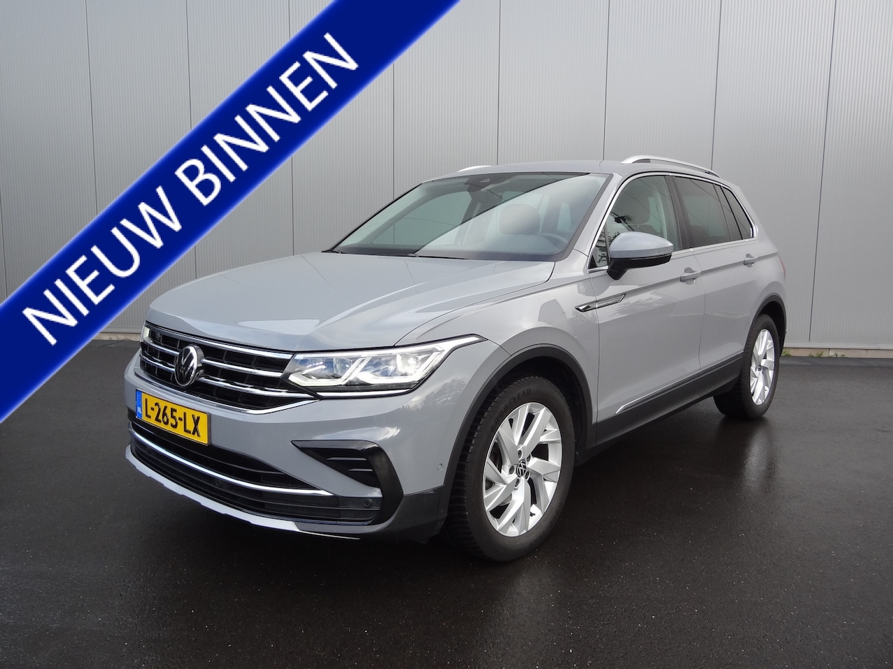 Volkswagen Tiguan - 1.5 TSI Elegance | VIRTUAL DASH | TREKHAAK | CAMERA | NAVI | STOELV - AutoWereld.nl