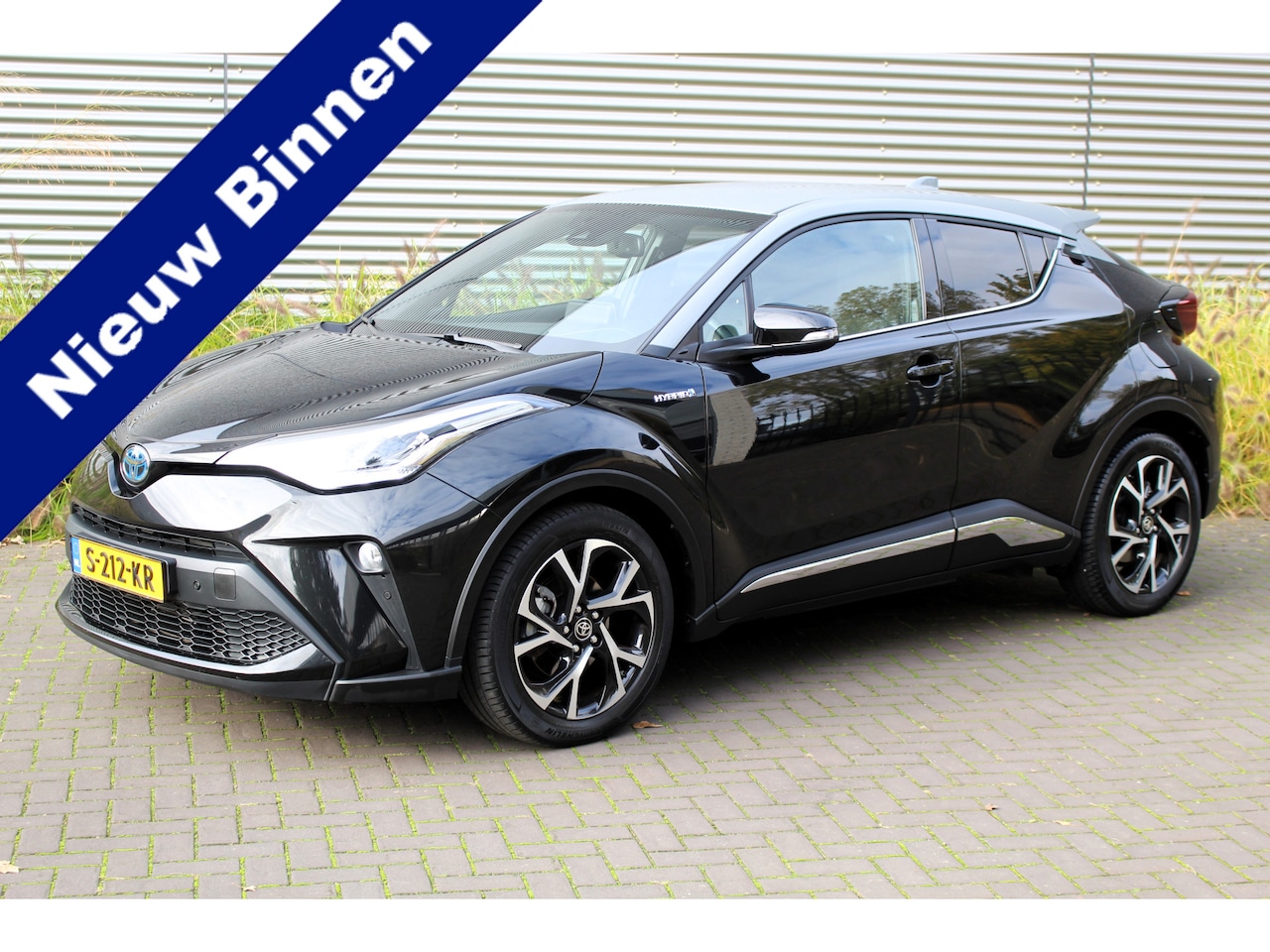 Toyota C-HR - 1.8 Hybrid Business Plus I CAR PLAY I ADP. CRUISE I - AutoWereld.nl
