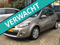 Renault Clio - 1.2 TCe Collection nwe APK, echt van oud vrouwtje