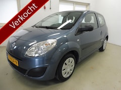 Renault Twingo - 1.2 Authentique 1e eigenaar | CPV | Elec ramen | Oh boekjes | Nw d riem