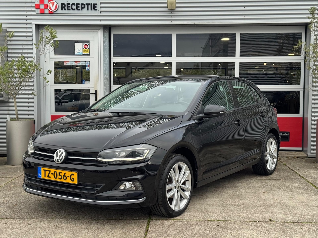 Volkswagen Polo - 1.0 TSI Beats Automaat / Xenon / Carplay / Pdc / Navi / Clima - AutoWereld.nl