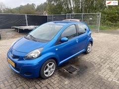 Toyota Aygo - 1.0-12V Dynamic Blue