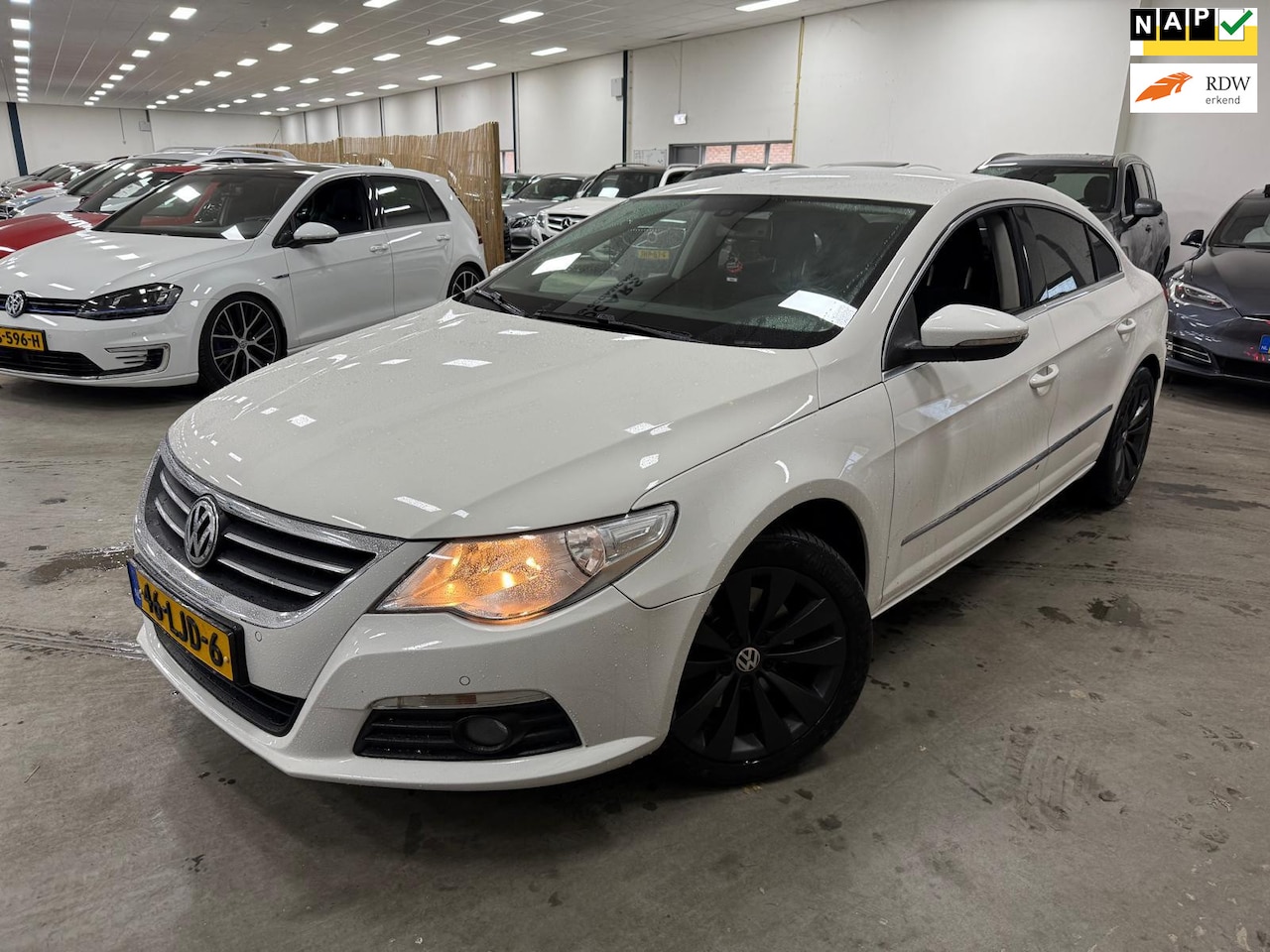 Volkswagen Passat CC - 1.8 TSI / NETTE AUTO / NIEUWE APK / RIJDT SCHAKELT GOED - AutoWereld.nl