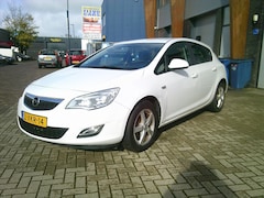 Opel Astra - 1.4 Selection 2011 Airco Cruise 5-drs