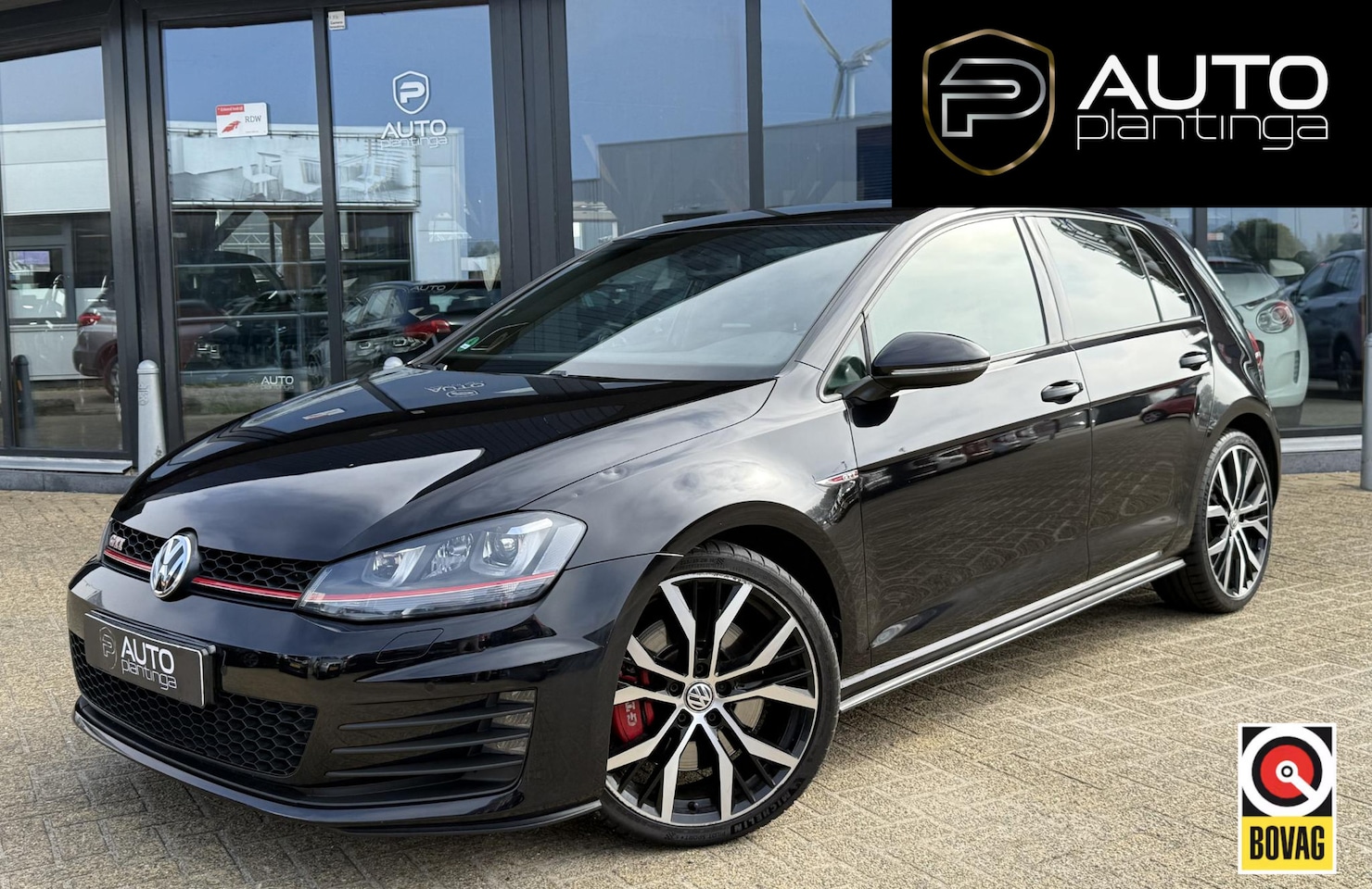 Volkswagen Golf - 2.0 TSI GTI Performance 230PK | Achteruitrijcamera | 19 Inch | Leer | Stoelverwarming | Dy - AutoWereld.nl