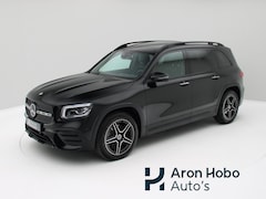 Mercedes-Benz GLB - 200 AMG Pano, Cruisecontrol, Camera, Trekhaak, stoelverwarming