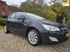 Opel Astra - 1.4 Turbo Cosmo