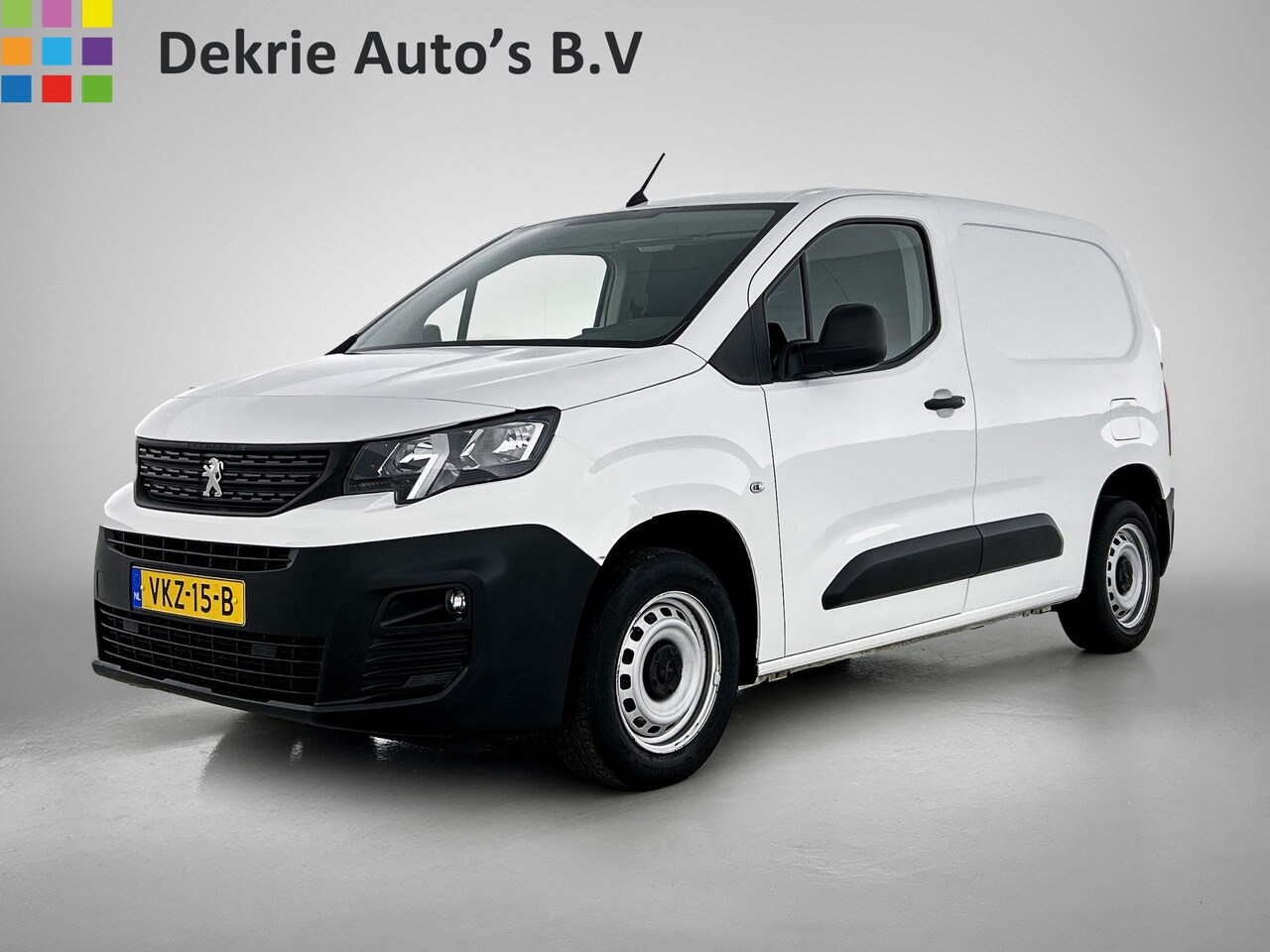 Peugeot Partner - 1.2 Benzine 111PK Euro6 * Distributie bij 43Dkm. vervangen * / Premium / Airco / Navigatie - AutoWereld.nl