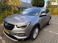 Opel Grandland X - 1.2 Turbo Business Executive / Keyless / camera /
