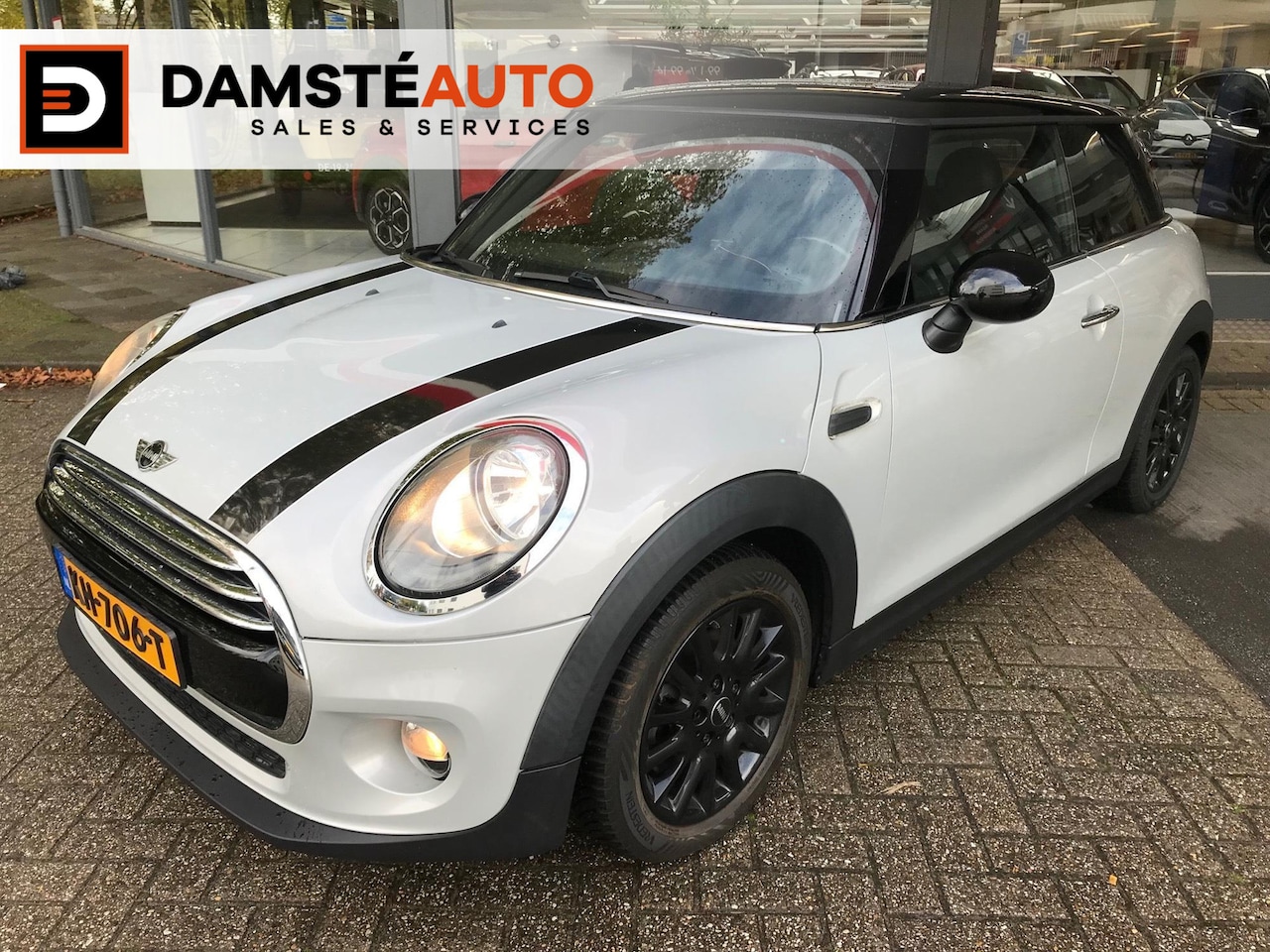 MINI Cooper - 1.5 136pk Chili Serious Business │ Achteruitrijcamera │ Automatische airconditioning - AutoWereld.nl