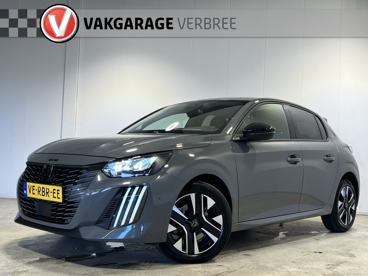 Peugeot 208 - Hybrid 100 e-DCS6 Allure | Navigatie/Android/Apple Carplay | LM Velgen 16" | Parkeersensor - AutoWereld.nl